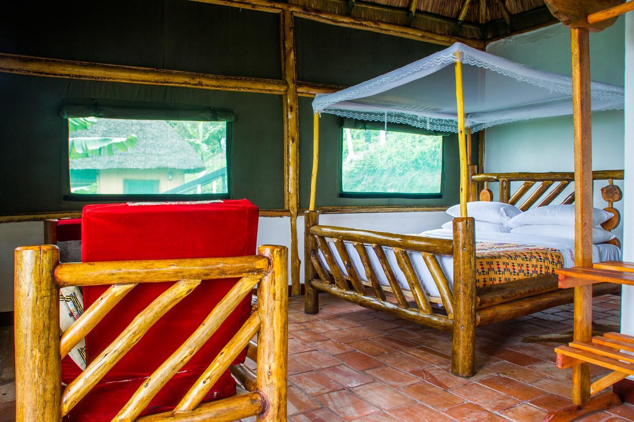 Queen Elizabeth Pvt Lodge Kichwamba Exterior photo