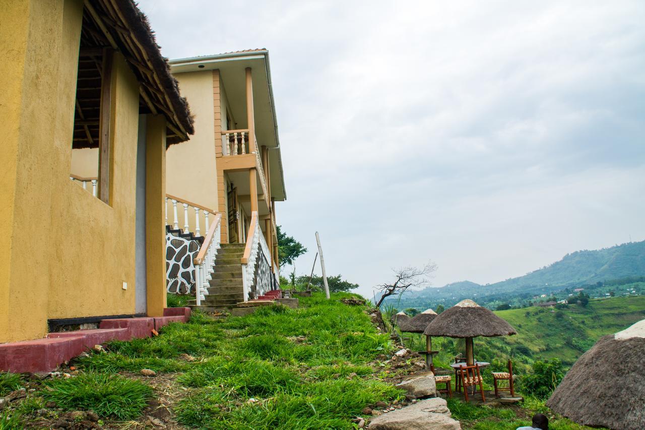 Queen Elizabeth Pvt Lodge Kichwamba Exterior photo