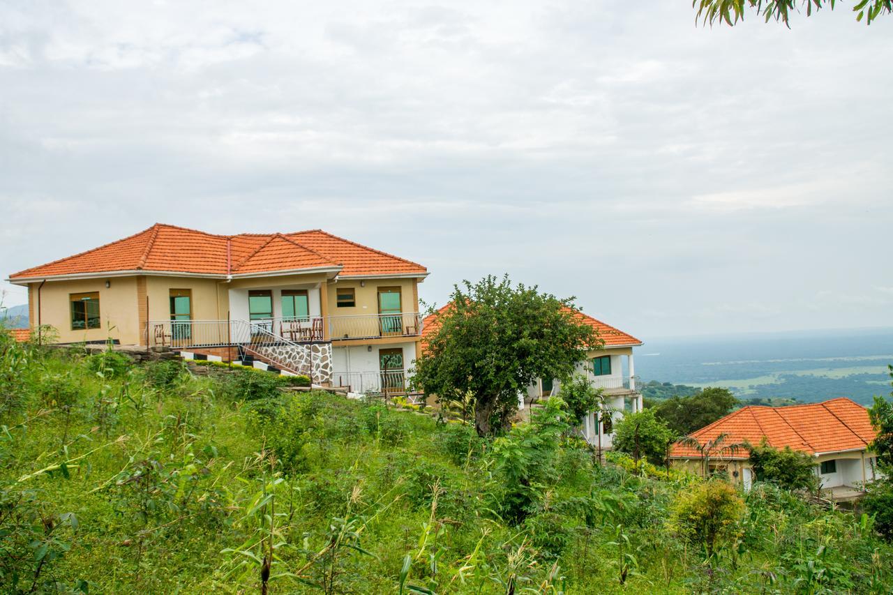 Queen Elizabeth Pvt Lodge Kichwamba Exterior photo